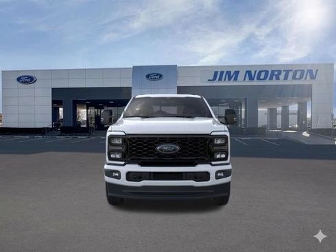 New 2026 Ford F250 Lariat w/ Black Appearance Package AWD/4WD image 8