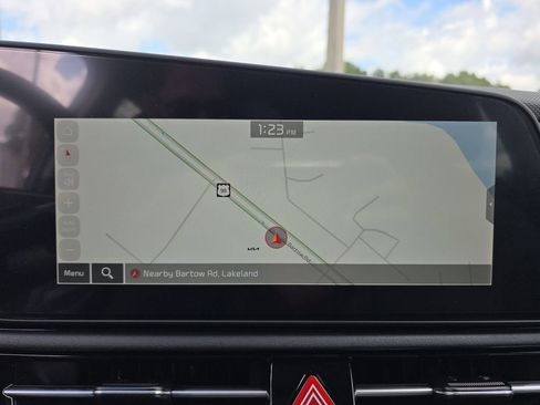 New 2025 Kia Niro EX image 20