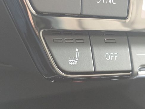 Used 2023 Audi Q4 e-tron Prestige w/ 20" Wheel Package image 21