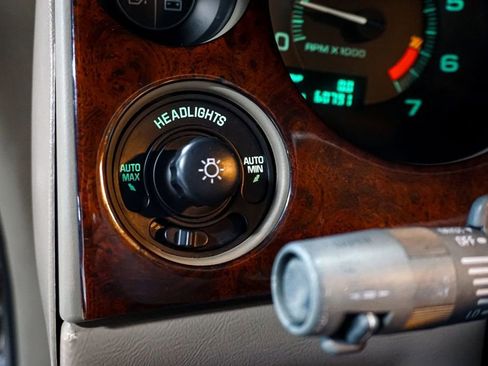 Used 1997 Buick Riviera Supercharged Coupe image 24