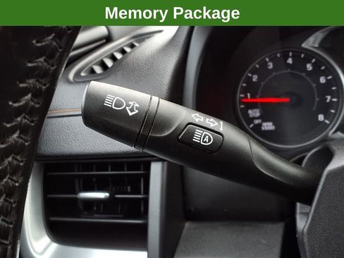 Used 2020 GMC Terrain SLT w/ Preferred Package image 15