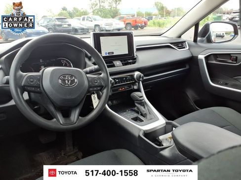 Used 2025 Toyota RAV4 LE AWD/4WD image 12