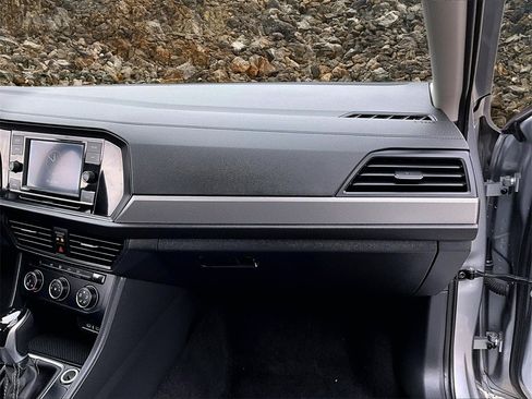 Used 2024 Volkswagen Jetta S image 14