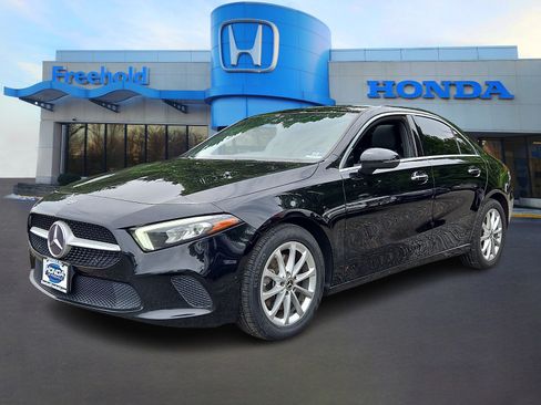 Used 2019 Mercedes-Benz A 220 4MATIC image 3