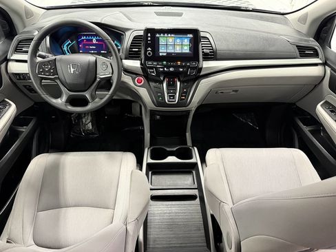 Used 2019 Honda Odyssey EX image 11
