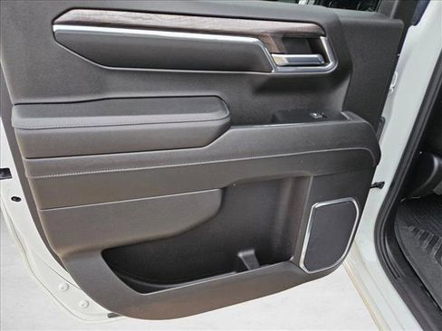 Used 2024 Chevrolet Silverado 1500 LTZ image 12