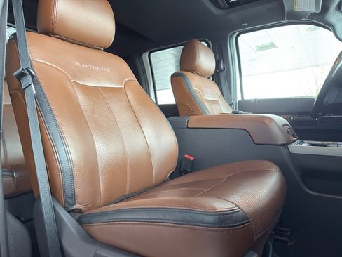 Used 2016 Ford F250 Platinum w/ FX4 Off-Road Package image 21