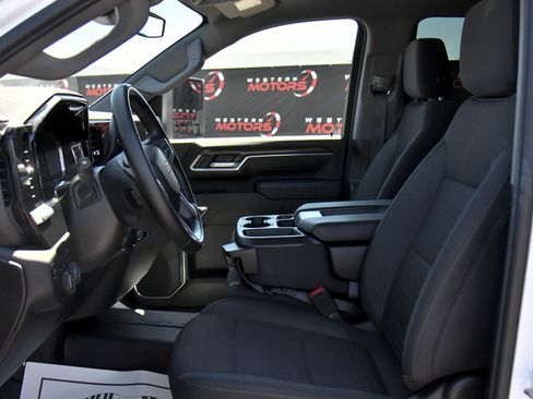 Used 2025 Chevrolet Silverado 2500 LT image 19