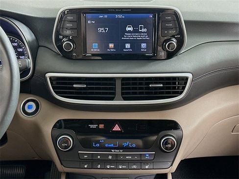 Used 2020 Hyundai Tucson Limited image 13
