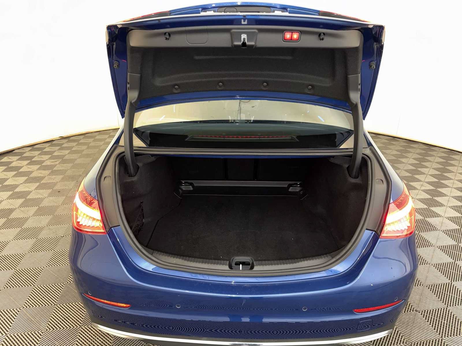 Used 2023 Mercedes-Benz C 300 4MATIC Sedan image 20