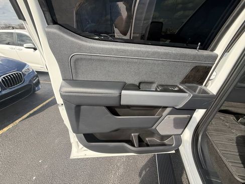 Used 2024 Ford F250 Lariat w/ Lariat Ultimate Package image 18