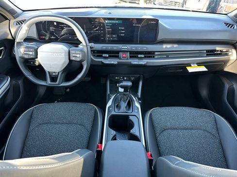 New 2025 Kia K4 GT-Line image 18