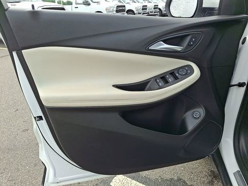 Used 2021 Buick Encore GX Select w/ Advanced Technology Package AWD/4WD image 12