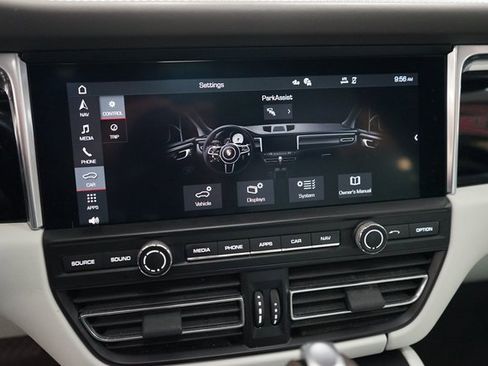 Used 2020 Porsche Macan S image 40