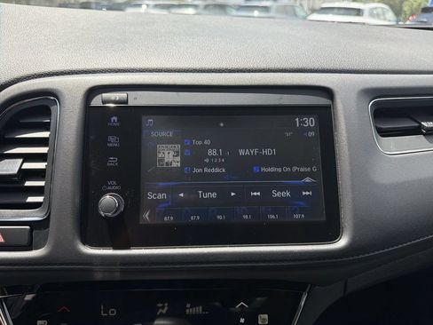Used 2022 Honda HR-V EX-L image 45