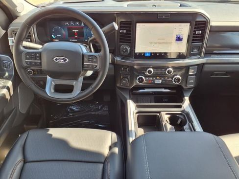 Certified 2025 Ford F350 Lariat w/ Lariat Ultimate Package image 16