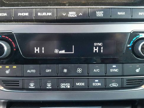 Used 2017 Hyundai Sonata Plug-In Hybrid image 26