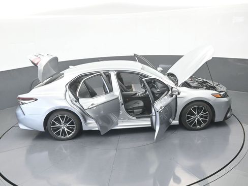 Used 2022 Toyota Camry SE FWD image 66