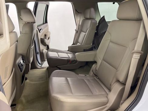 Used 2016 GMC Yukon SLT w/ Premium Edition image 43