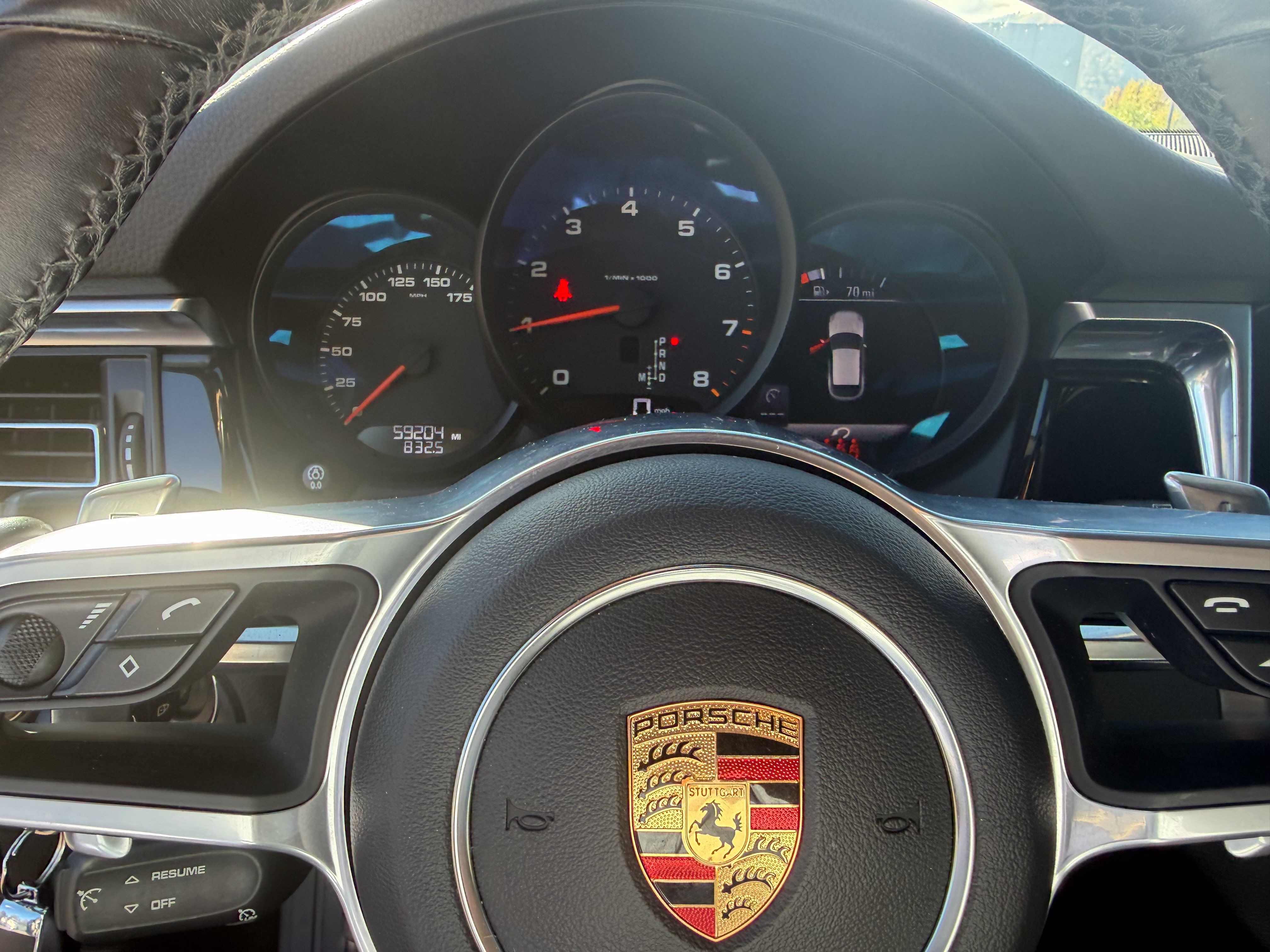 Used 2020 Porsche Macan AWD/4WD image 4