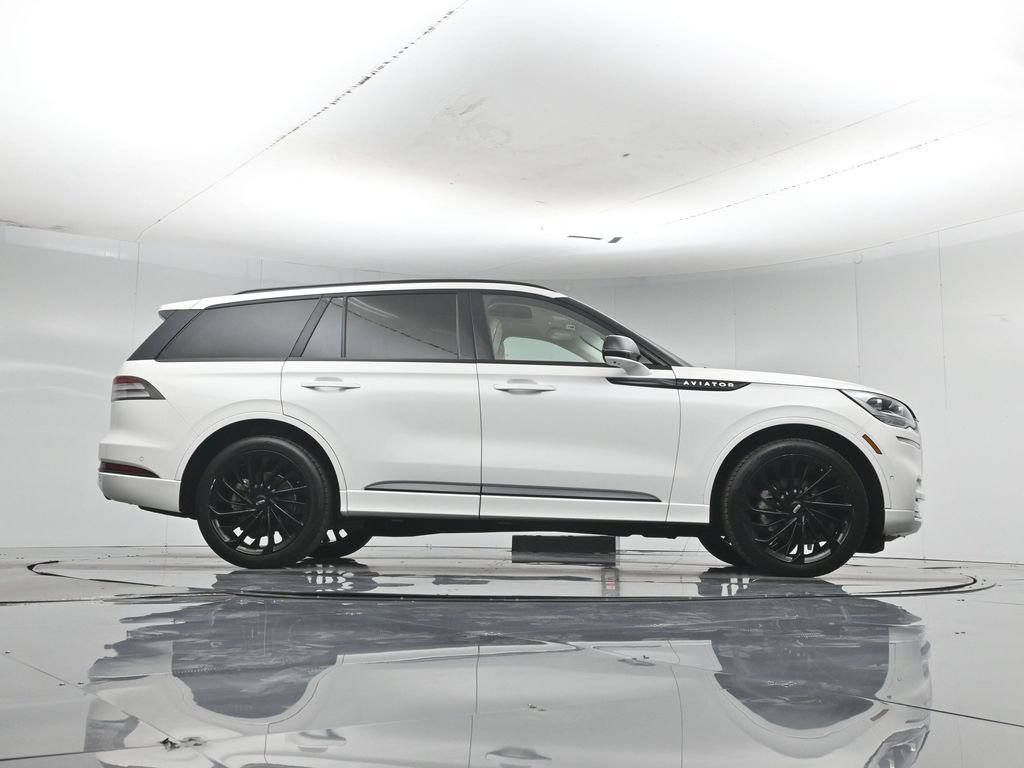 Used 2023 Lincoln Aviator Black Label w/ Jet Package AWD/4WD image 53