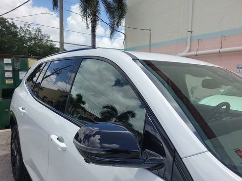 Used 2025 Buick Enclave Sport Touring w/ Power Package FWD image 9
