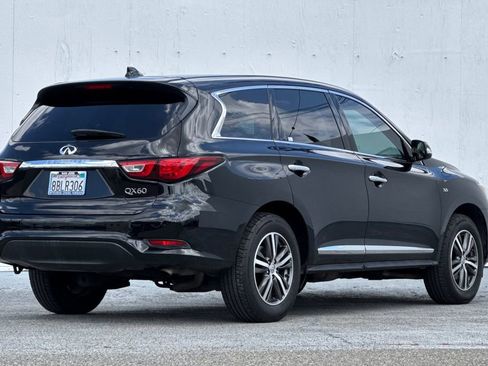 Used 2016 INFINITI QX60 Luxe AWD/4WD image 3
