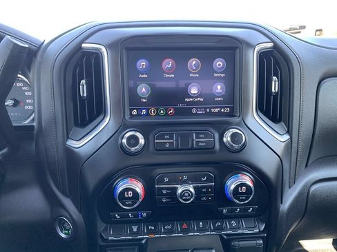 Used 2023 GMC Sierra 3500 AT4 w/ AT4 Preferred Package AWD/4WD image 24