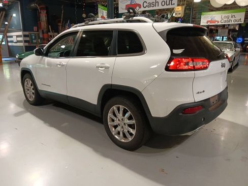 Used 2016 Jeep Cherokee Limited AWD/4WD image 8