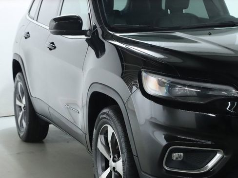 Used 2022 Jeep Cherokee Limited image 8