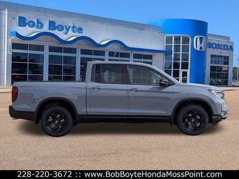 New 2026 Honda Ridgeline Black Edition image 7