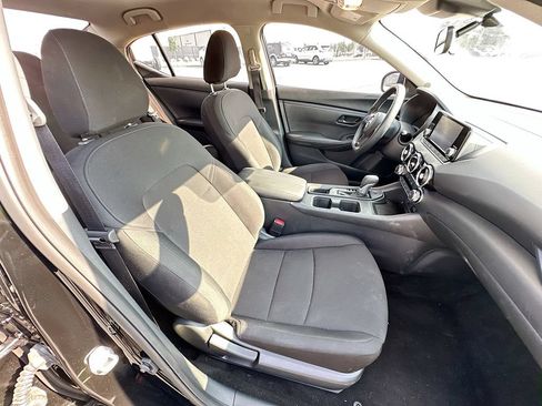 Used 2025 Nissan Sentra S FWD image 32