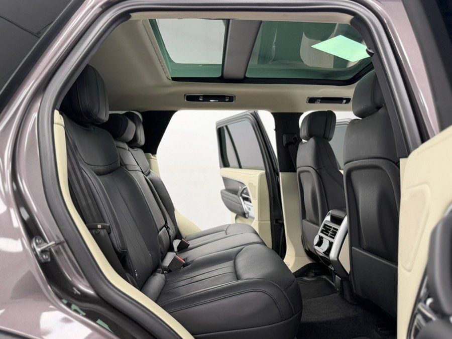 Used 2023 Land Rover Range Rover SE AWD/4WD image 48