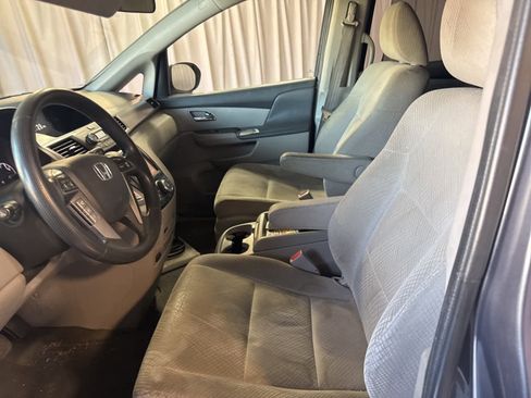 Used 2016 Honda Odyssey SE image 19