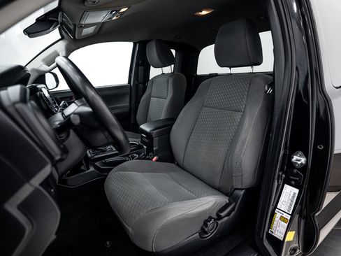 Used 2021 Toyota Tacoma SR image 15