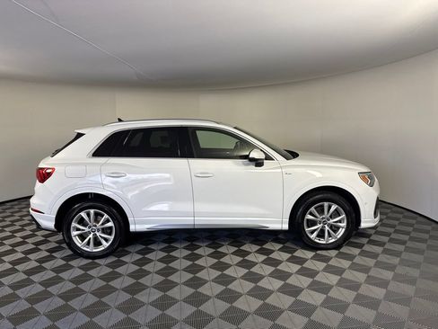 Used 2021 Audi Q3 2.0T Premium Plus w/ Premium Plus Package AWD/4WD image 6
