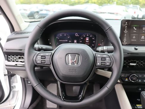 New 2025 Honda Accord EX-L image 31