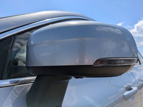 Used 2018 Volvo XC60 T6 Momentum w/ Convenience Package AWD/4WD image 13