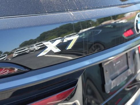 Used 2024 BMW X7 xDrive40i w/ M Sport Package AWD/4WD image 15
