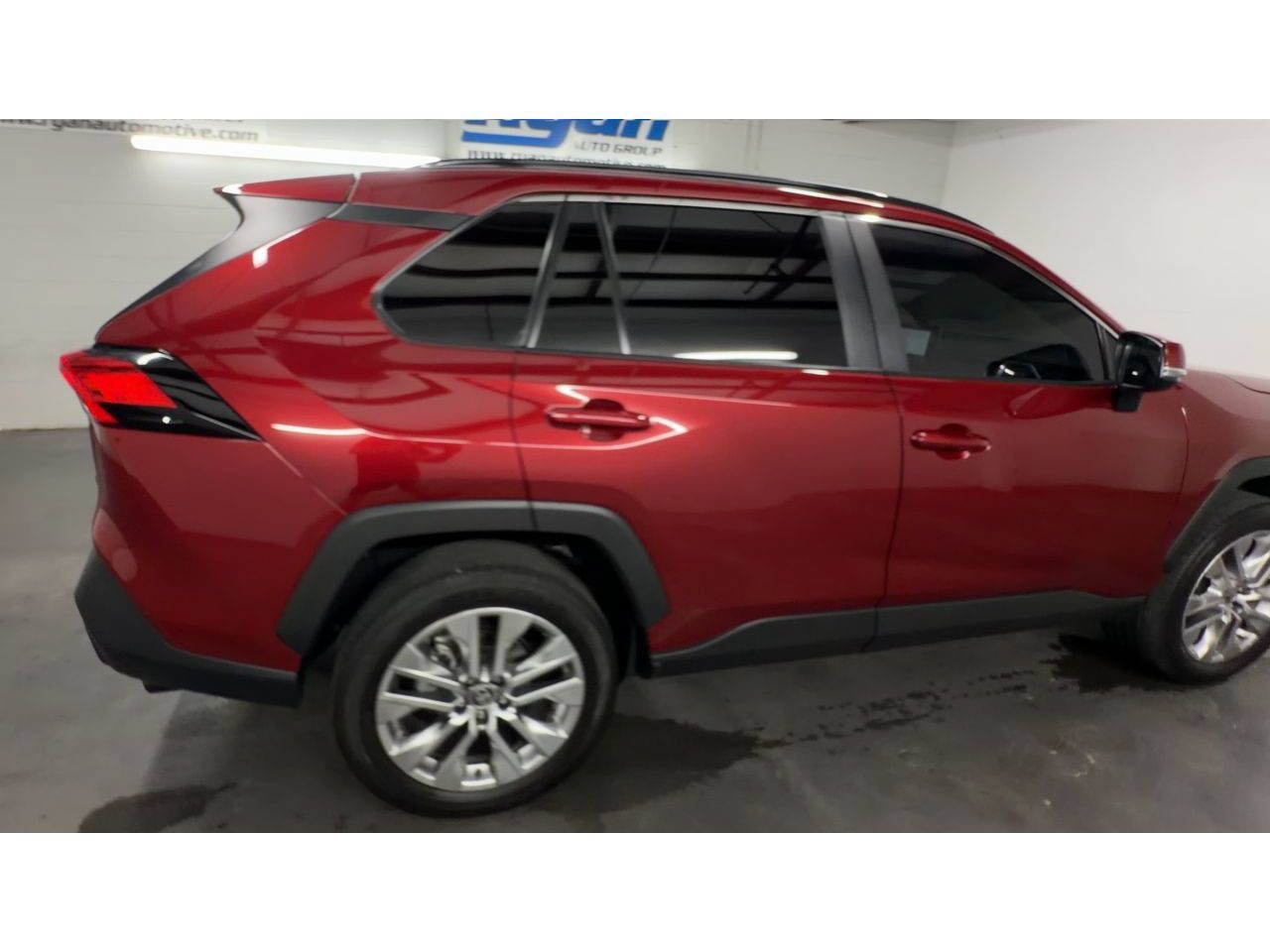 Used 2025 Toyota RAV4 XLE Premium FWD image 9
