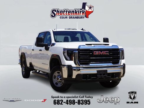 Used 2025 GMC Sierra 2500 Pro AWD/4WD image 1
