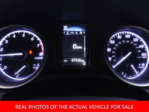 Used 2018 Toyota Camry SE w/ Moonroof Package FWD image 7