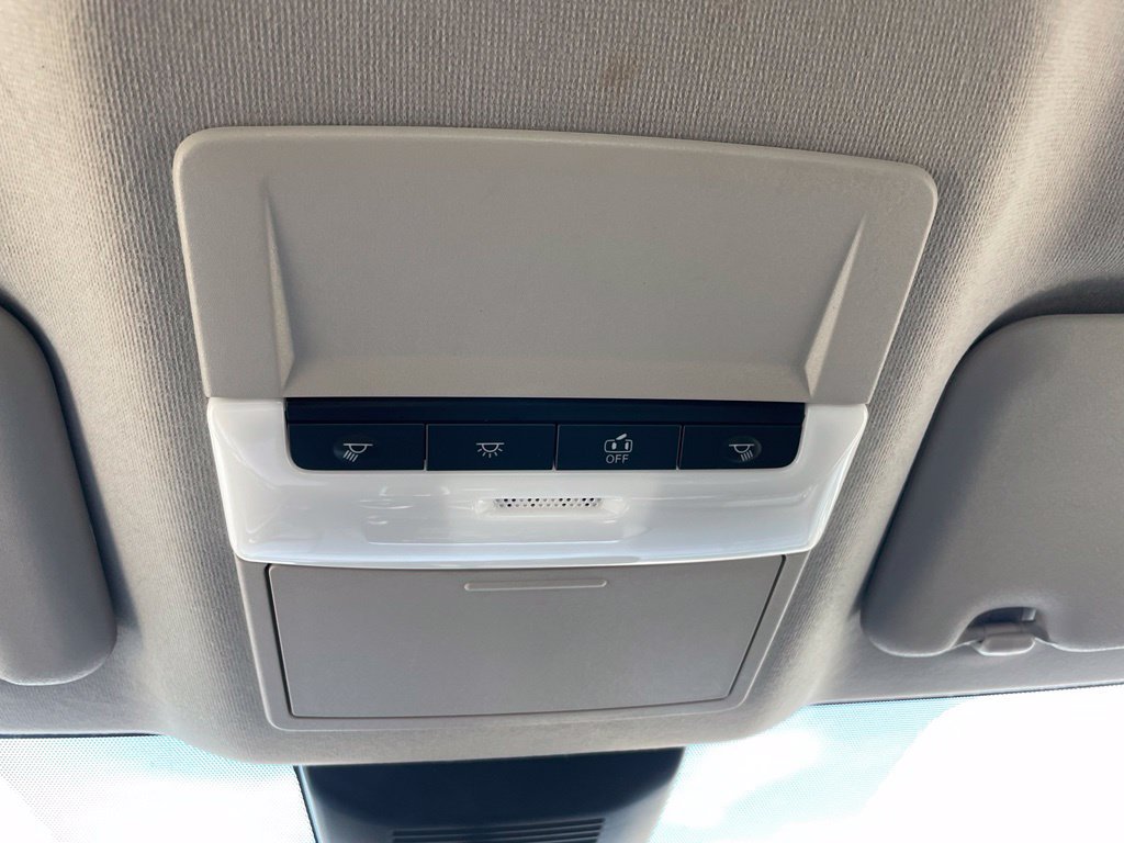Used 2025 Nissan Sentra SR FWD image 35