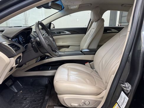 Used 2017 Lincoln MKZ Select w/ Select Plus Package image 12