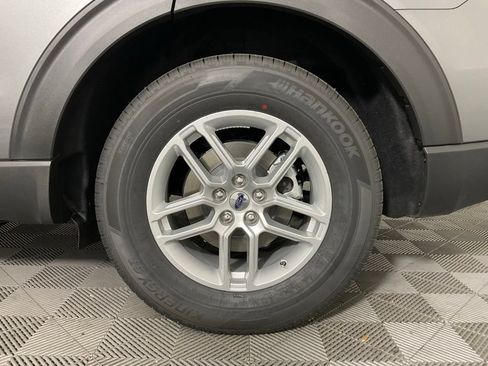 New 2026 Ford Explorer Active w/ Active Comfort Package RWD image 10