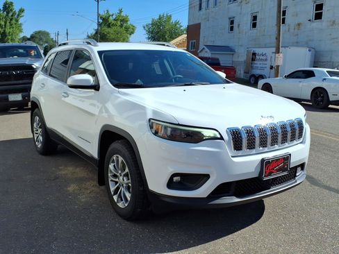 Used 2021 Jeep Cherokee Latitude Lux w/ Comfort/Convenience Group AWD/4WD image 4
