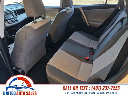 Used 2014 Toyota RAV4 LE AWD/4WD image 11