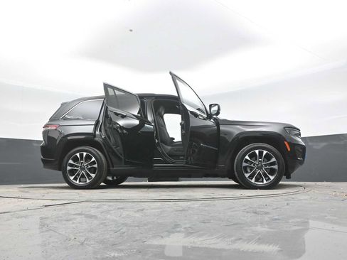 Used 2023 Jeep Grand Cherokee Overland image 52