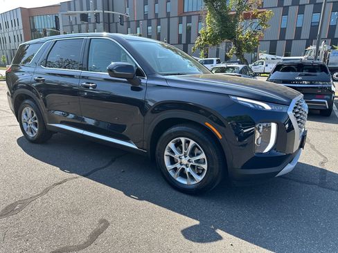 Certified 2022 Hyundai Palisade SE w/ Cargo Package AWD/4WD image 8