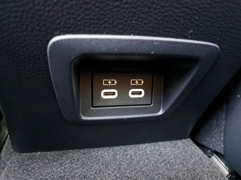 Certified 2023 Toyota Corolla Cross LE image 9